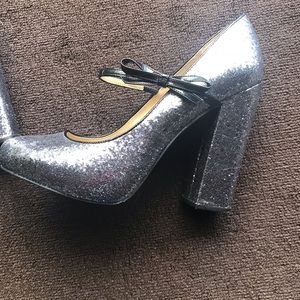 Shimmering Pumps
